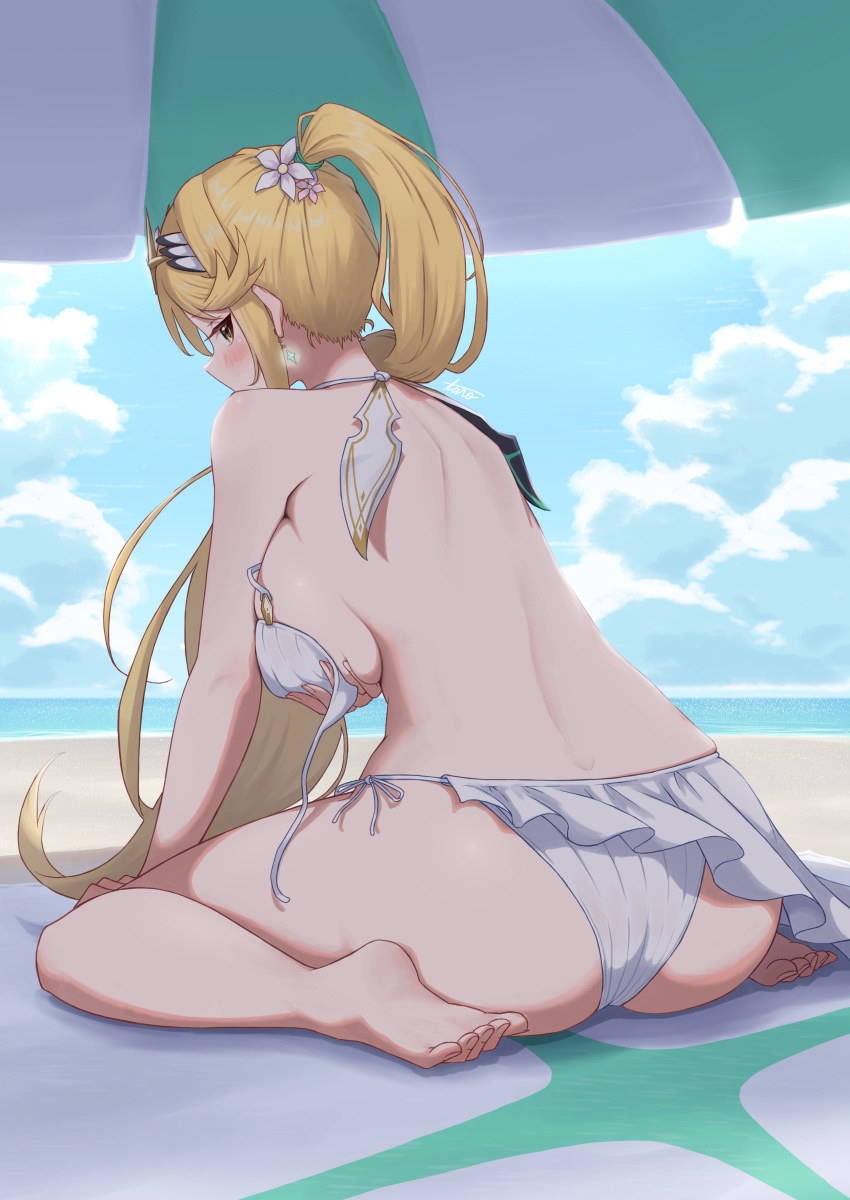 1girl absurd_res alluring ass back bare_shoulders barefoot beach beach_umbrella big_breasts bikini blonde_hair blue_sky blush breast_lift cloud commentary_request day feet flower from_behind hair_flower hair_ornament high_res long_hair looking_at_viewer looking_back mythra ocean outside ponytail sand sideboob sitting sky soles swimsuit taro_(peach_taro51) thighs umbrella untied_bikini_top very_long_hair wariza white_bikini xenoblade_(series) xenoblade_chronicles_2 yellow_eyes